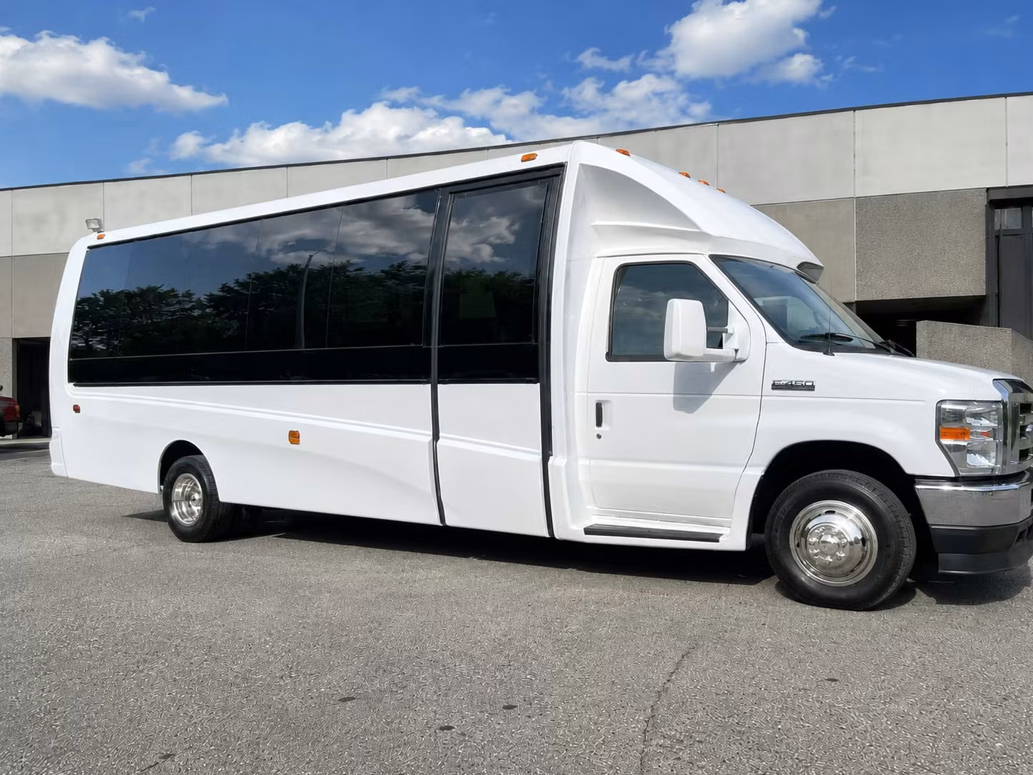 15 passenger minibus