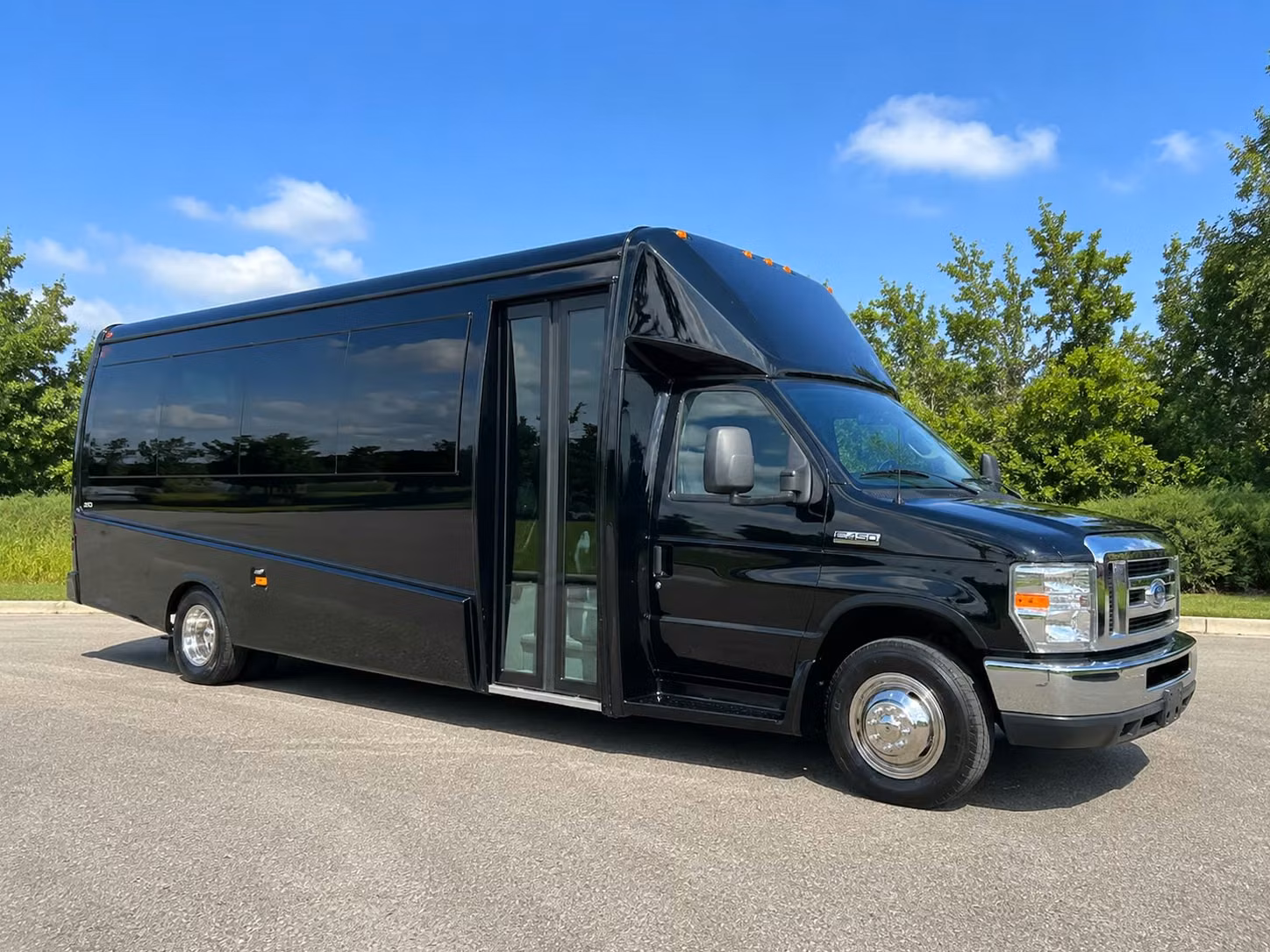 18 passenger minibus