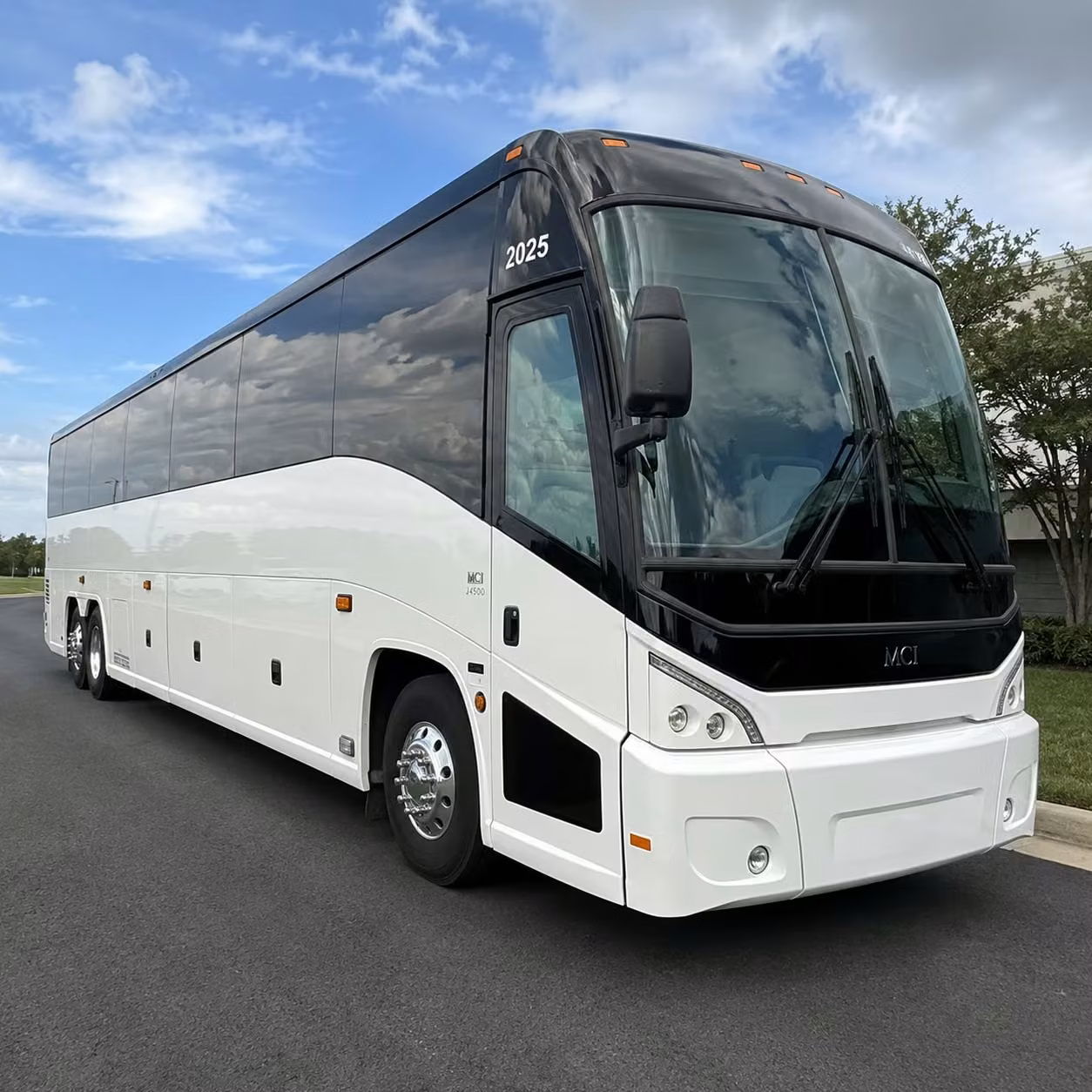 we help you compare buses for hollywood bowl trips from torrance