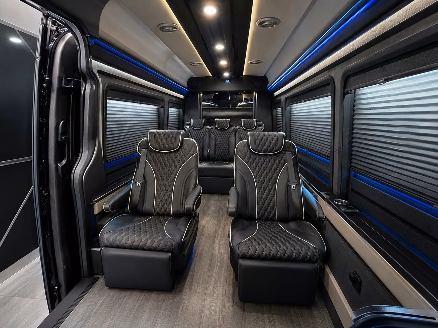 with busrentaltorrance com renting an airport shuttle in torrance means live support every single day